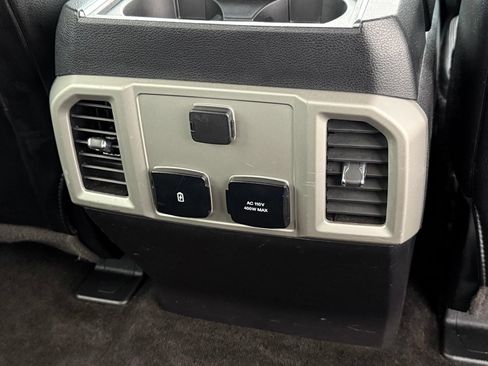 Used 2017 Ford F150 Lariat w/ Equipment Group 501A Mid AWD/4WD image 15