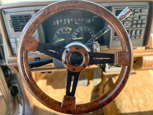 Used 1994 Chevrolet Silverado 1500 2WD Regular Cab image 32