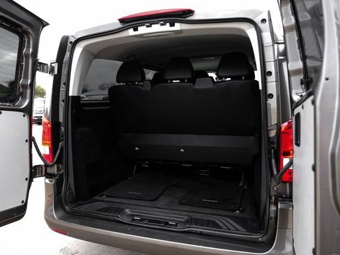 Used 2017 Mercedes-Benz Metris Passenger w/ Driver Efficiency Package image 49