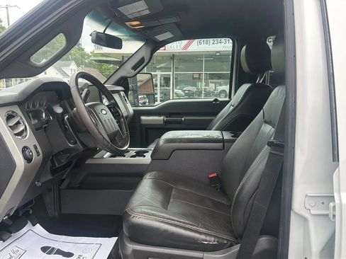 Used 2016 Ford F250 Lariat w/ Lariat Interior Package AWD/4WD image 9