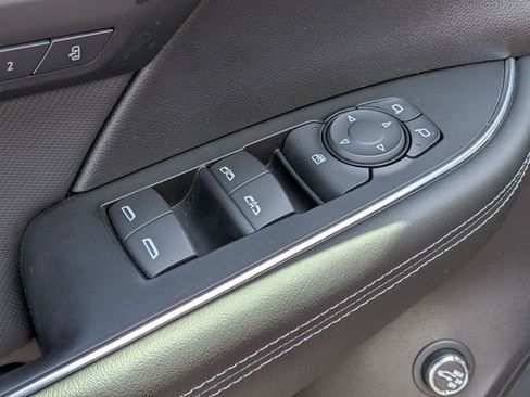 Used 2025 Buick Envision Preferred AWD/4WD image 14