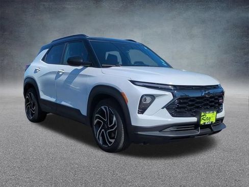 Certified 2024 Chevrolet TrailBlazer RS w/ Convenience Package FWD image 2