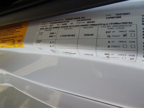 Used 2022 Ford E-450 and Econoline 450 Super Duty w/ Motorhome Prep Package image 22