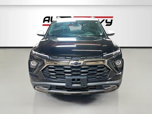 Used 2024 Chevrolet TrailBlazer ACTIV w/ Convenience Package image 2
