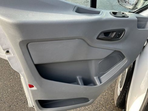 Used 2018 Ford Transit 350 XL image 16