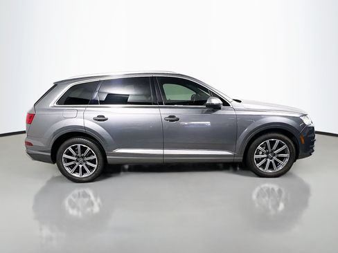 Used 2018 Audi Q7 3.0T Premium Plus w/ Premium Plus Package AWD/4WD image 3