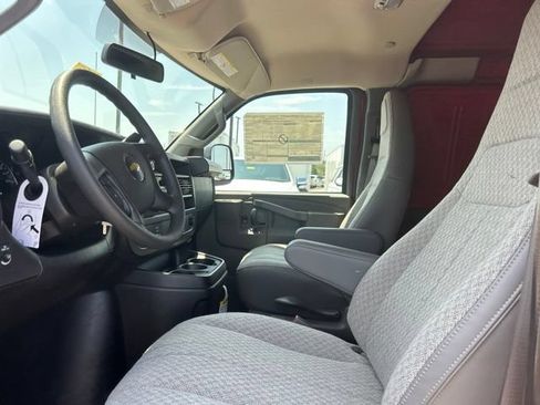 New 2026 Chevrolet Express 2500 w/ Communications Package RWD image 15