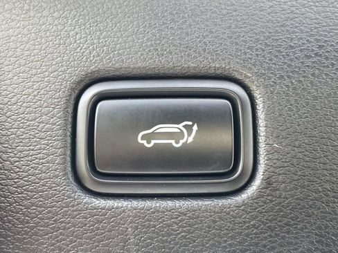 Certified 2022 Kia Telluride SX w/ SX Prestige Package image 25