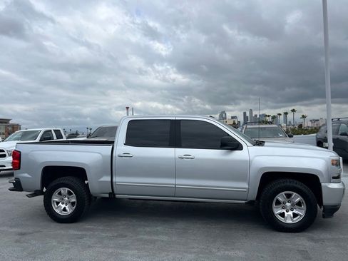 Used 2018 Chevrolet Silverado 1500 LT w/ All Star Edition RWD image 4