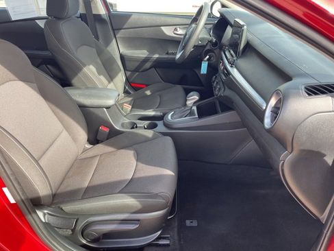 Used 2023 Kia Forte LXS image 15