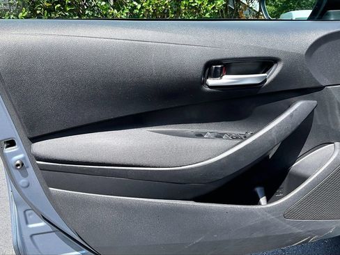 Used 2021 Toyota Corolla LE w/ LE Convenience Package FWD image 25