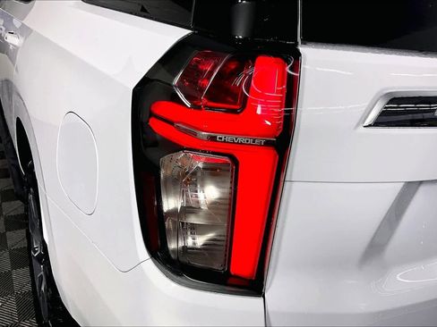 Used 2024 Chevrolet Tahoe LT w/ Luxury Package image 26