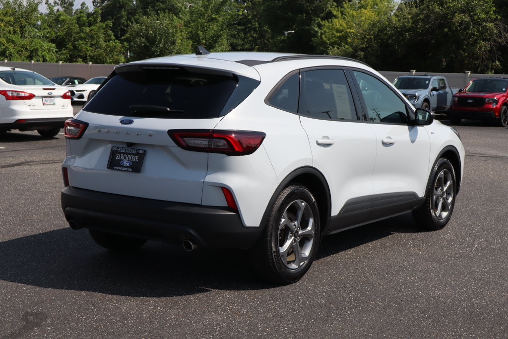Used 2026 Ford Escape ST-Line FWD image 3