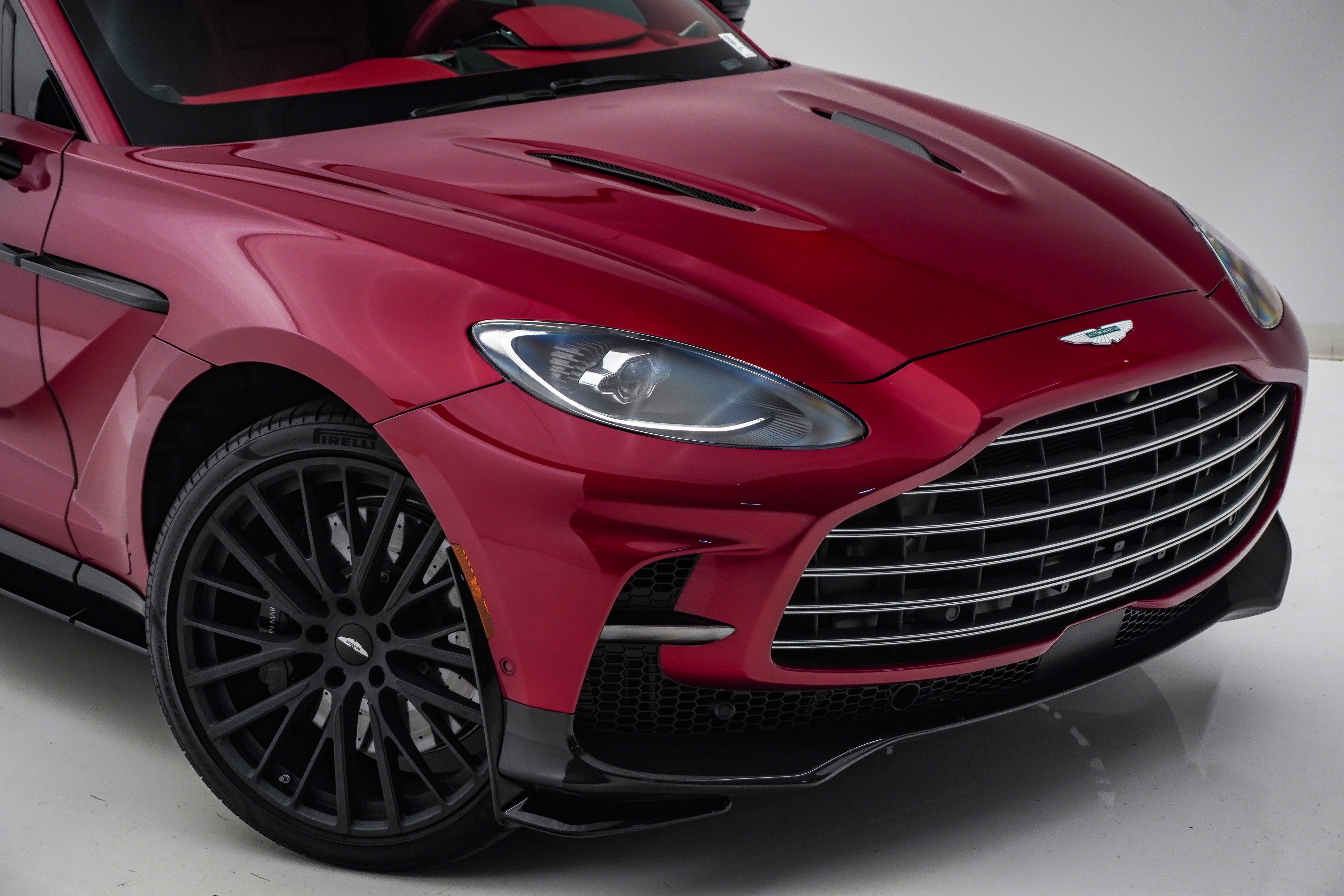 Used 2025 Aston Martin DBX 707 AWD/4WD image 4