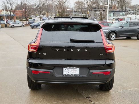 New 2026 Volvo XC40 B4 Plus w/ Climate Package image 8
