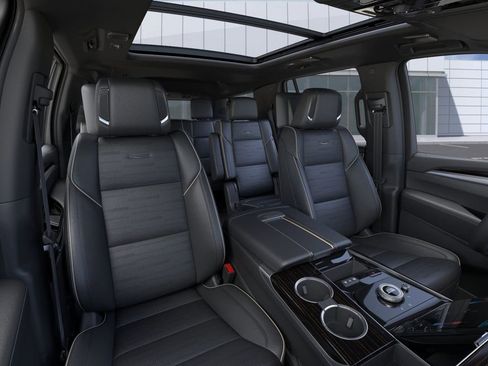 New 2026 Cadillac Escalade Luxury w/ Touring Package AWD/4WD image 16