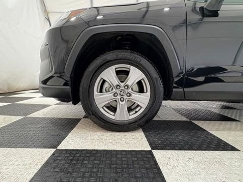 Used 2025 Toyota RAV4 XLE image 9