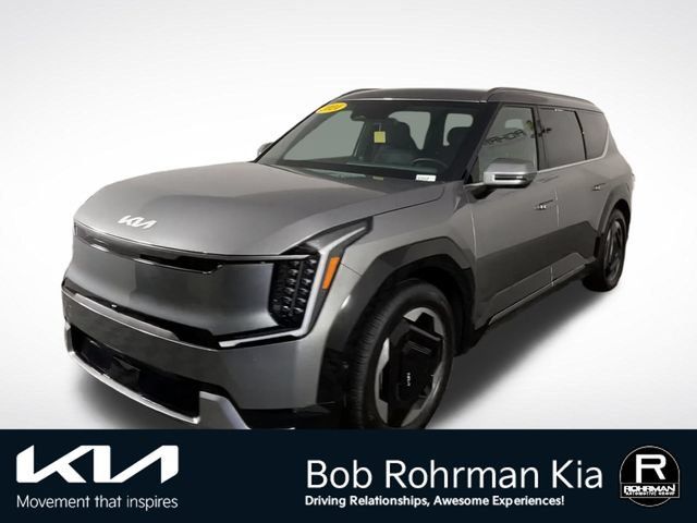 Used 2024 Kia EV9 Land AWD/4WD image 5