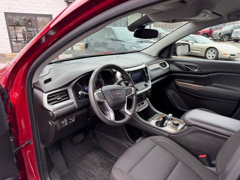 Certified 2023 GMC Acadia SLE w/ Elevation Edition AWD/4WD image 16