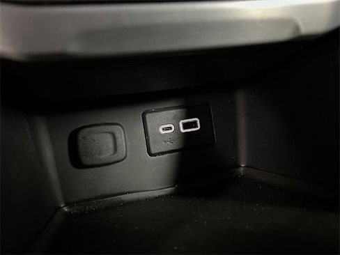 Used 2023 GMC Acadia SLE w/ Driver Convenience Package image 34