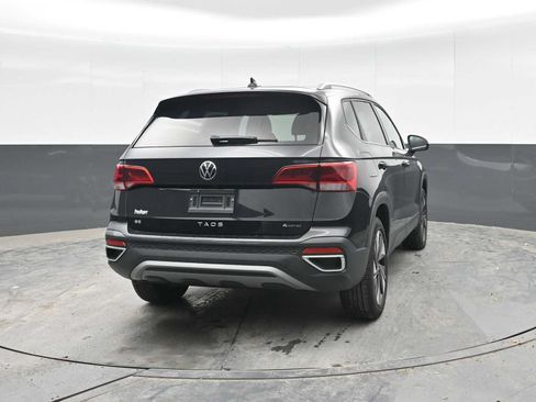 Used 2024 Volkswagen Taos SE AWD/4WD image 10