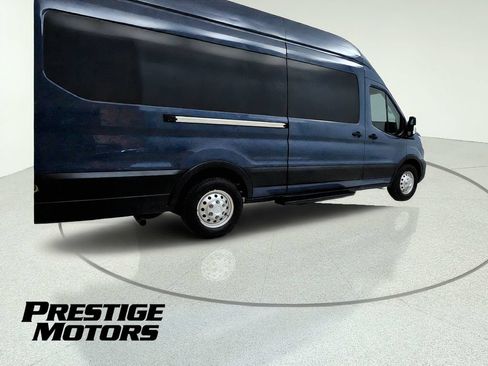 Used 2022 Ford Transit 250 148 High Roof Extended AWD w/ Parcel Delivery Package image 8