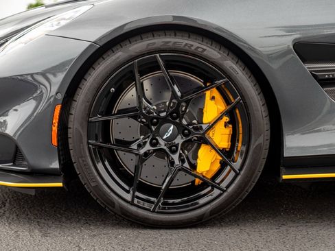 Used 2025 Aston Martin Vanquish image 4