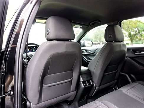 Used 2025 Chevrolet Equinox LT image 28