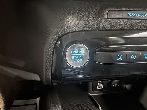 Used 2025 Ford Escape Platinum AWD/4WD image 41
