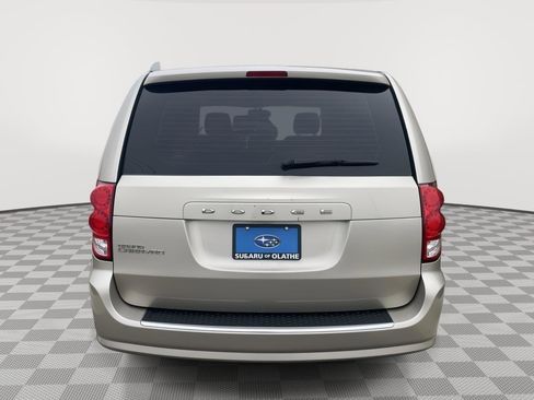 Used 2015 Dodge Grand Caravan American Value Package FWD image 5
