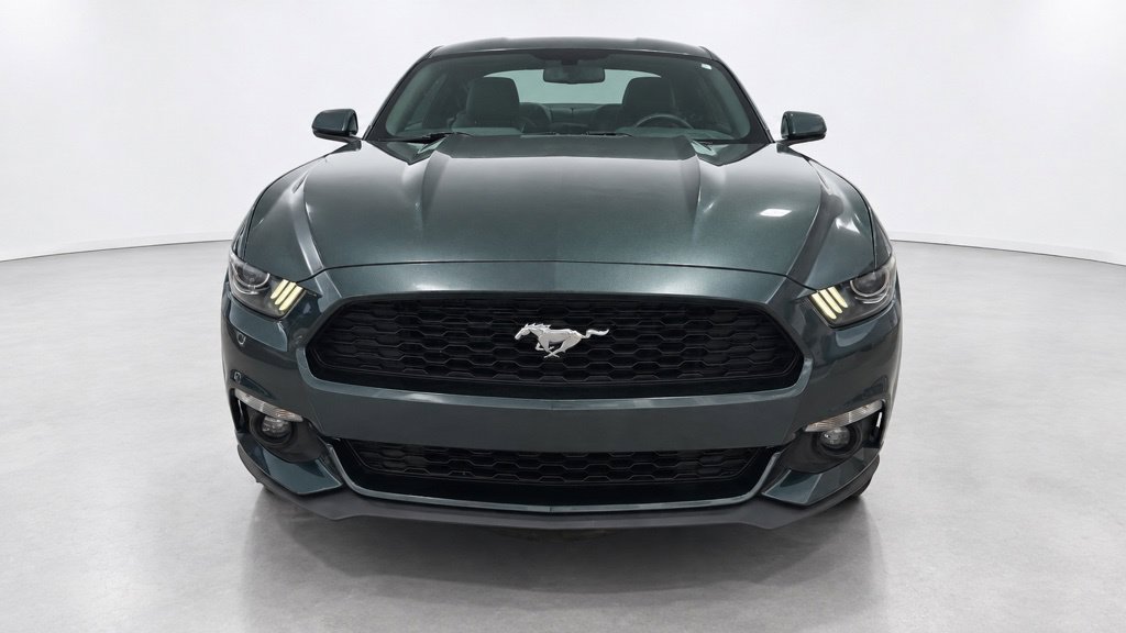 Used 2015 Ford Mustang Coupe RWD image 3