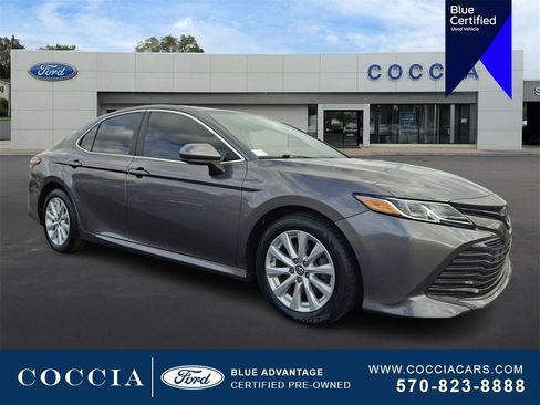 Used 2019 Toyota Camry LE image 3