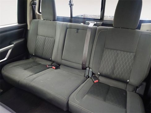 Used 2017 Nissan Titan SV image 13