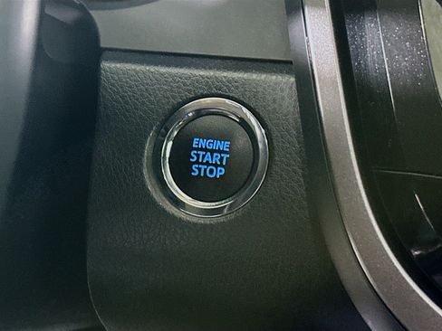 Used 2022 Toyota Camry XSE FWD image 20