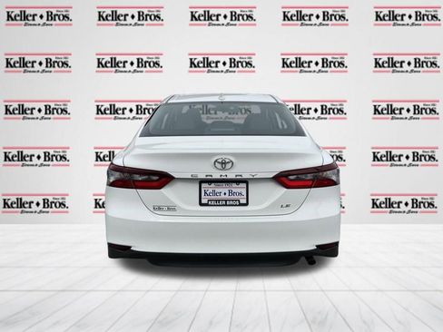 Used 2022 Toyota Camry LE image 31