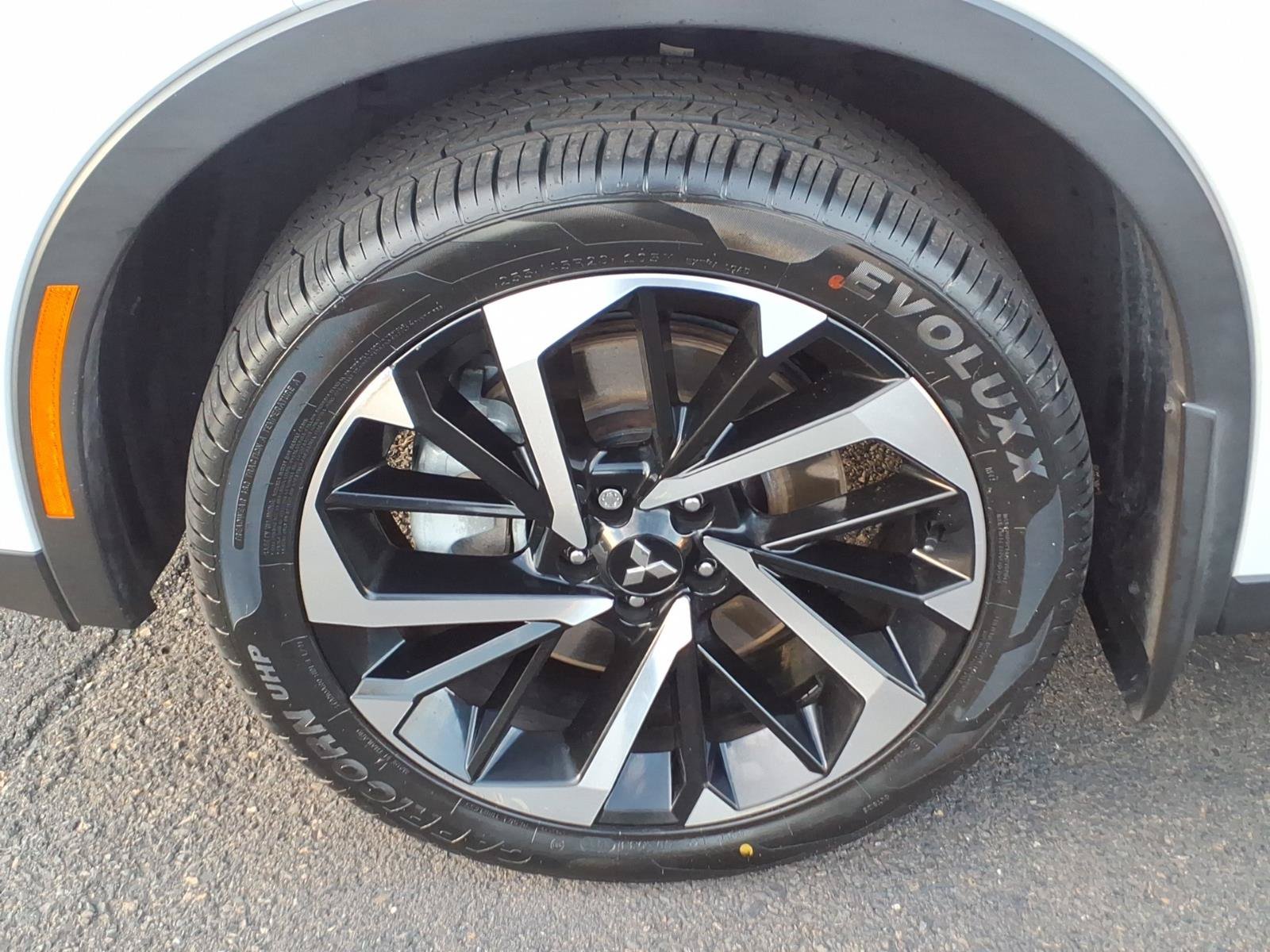 Used 2023 Mitsubishi Outlander SE AWD/4WD image 8