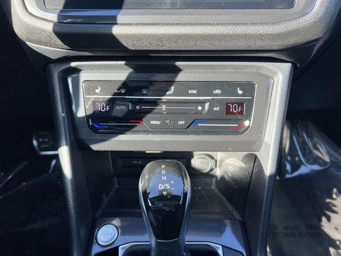 Used 2024 Volkswagen Tiguan SE R-Line image 20