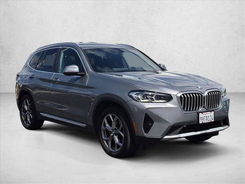 Used 2023 BMW X3 xDrive30i w/ Premium Package AWD/4WD image 3