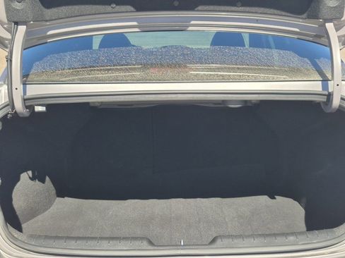 Used 2023 Hyundai Elantra Limited image 16