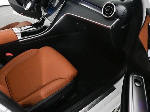 Certified 2025 Mercedes-Benz C 300 Sedan image 21