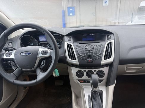 Used 2012 Ford Focus SE image 5