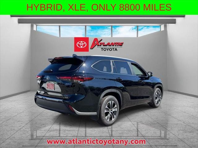 Certified 2026 Toyota Highlander XLE AWD/4WD image 6