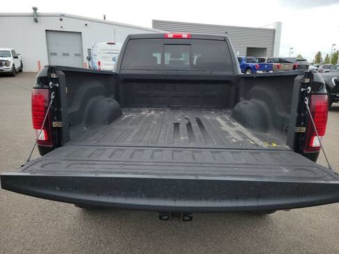 Used 2018 RAM 2500 Laramie w/ Sport Appearance Group AWD/4WD image 13