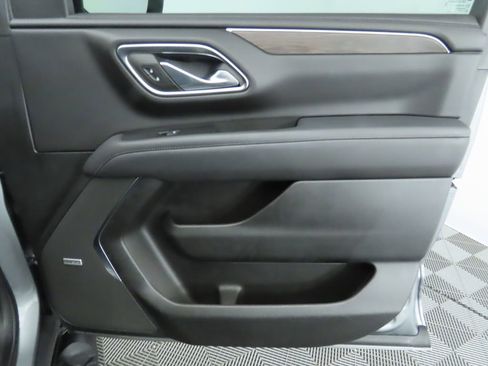 Used 2023 Chevrolet Tahoe Z71 w/ Z71 Off-Road Package image 26