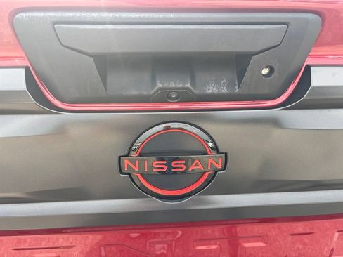 Used 2025 Nissan Frontier PRO-4X AWD/4WD image 15