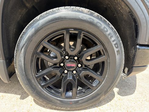 Used 2023 GMC Sierra 1500 Elevation AWD/4WD image 19