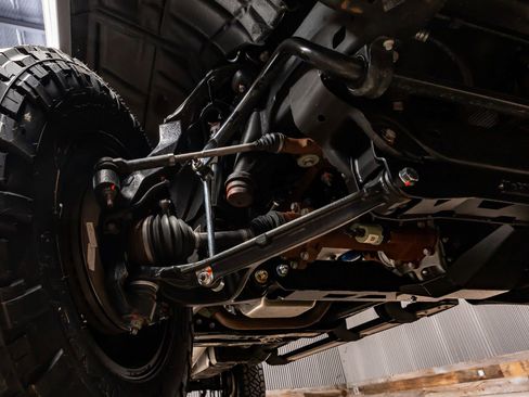 Used 2025 Chevrolet Silverado 2500 ZR2 image 14