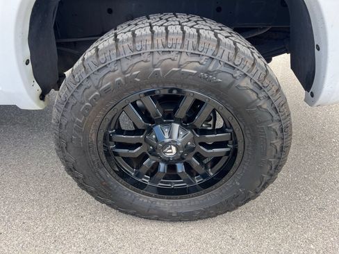 Used 2017 RAM 3500 Laramie w/ Sport Appearance Group AWD/4WD image 13