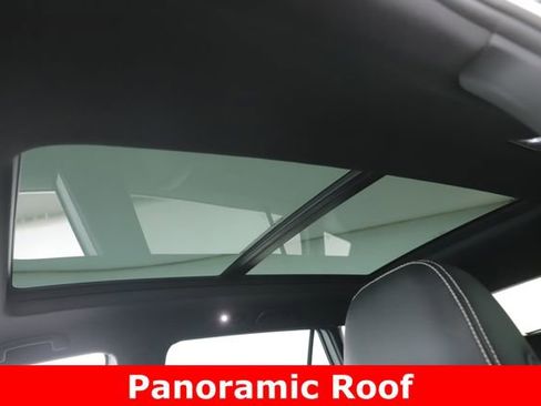 Used 2021 Volkswagen Atlas Cross Sport SEL image 18