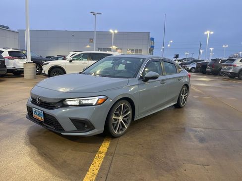 Used 2024 Honda Civic Touring image 8